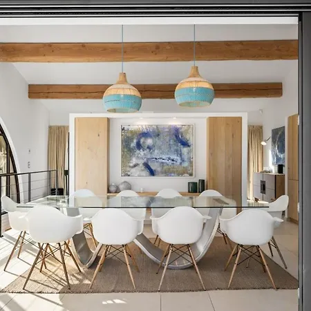 Bélier, Pampelonne Villa